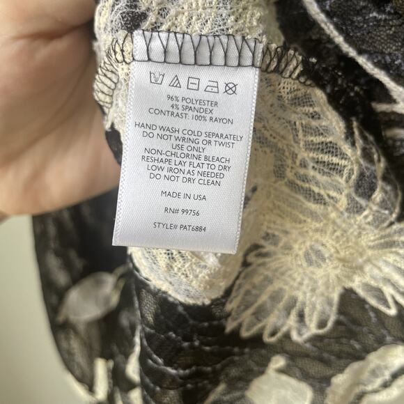 Vintage Painted Threads Tank Top Lace Boho Floral Lace Black/ White Womens S Y2K - Picture 6 of 7